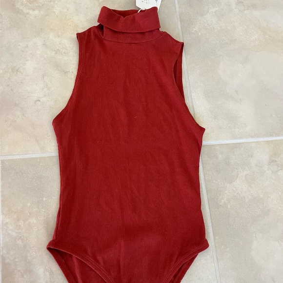 NEW! Zara Turtle Neck Body Suit - Picture 1 of 4